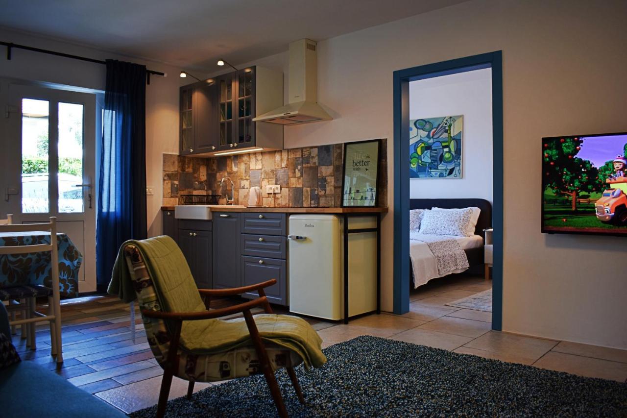 Postaja 33 Apartment Zgornje Skofije Ngoại thất bức ảnh